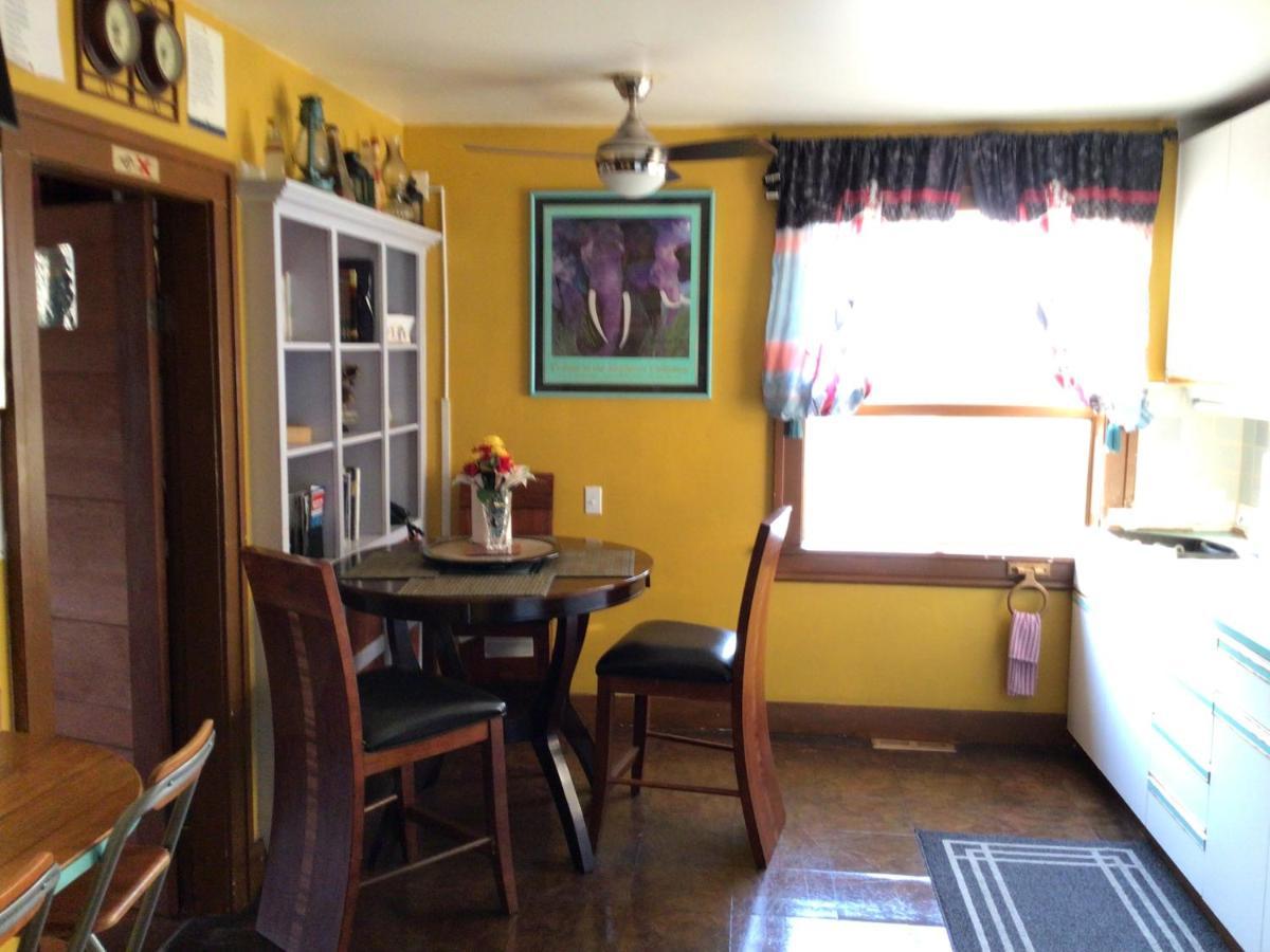 Nisku Guest House Exterior foto